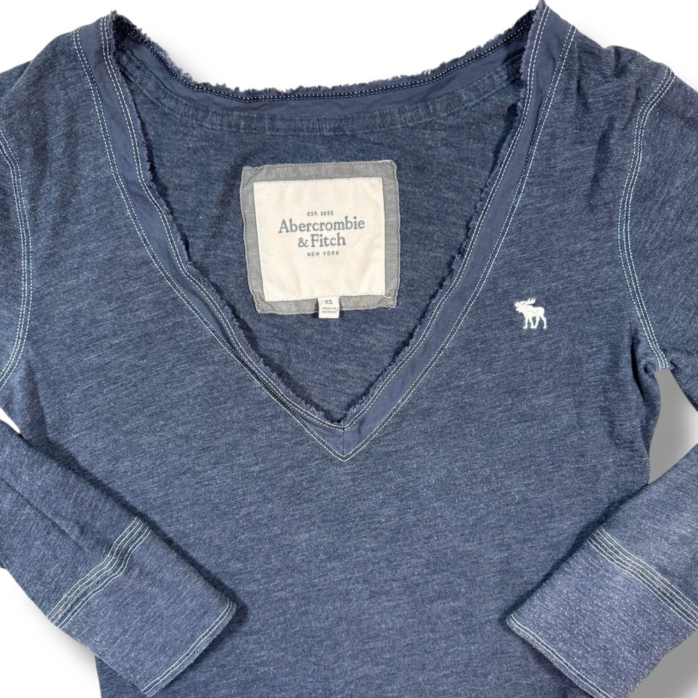 Abercrombie & Fitch V-Neck Top Y2K Womens XS Blue Long Sleeve Moose Slub Knit-image