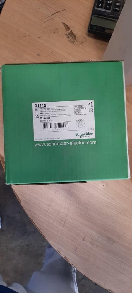 Schneider 31115 ISOLATOR SW 630A 4P INS630, Made in Poland