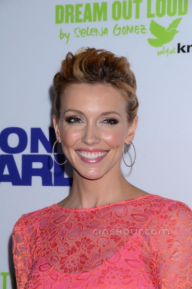 Katie Cassidy Elegant And Beautiful 8x10 Picture Celebrity Print