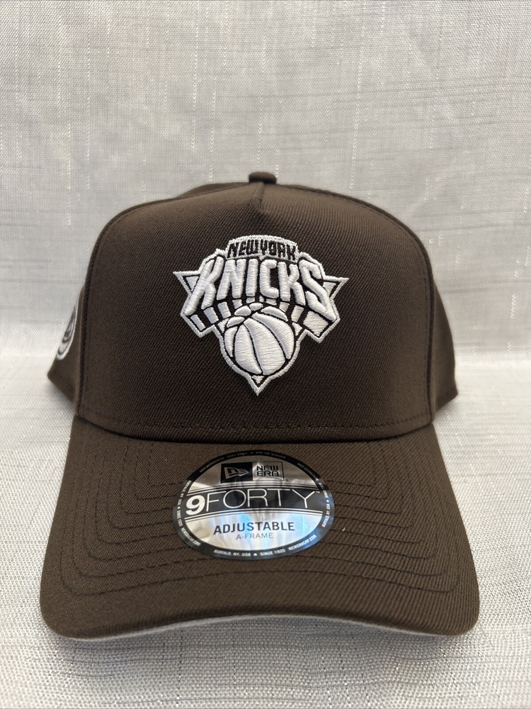 New Era New York Knicks 9Forty Adjustable NBA  Cap New York Front Logo Hat
