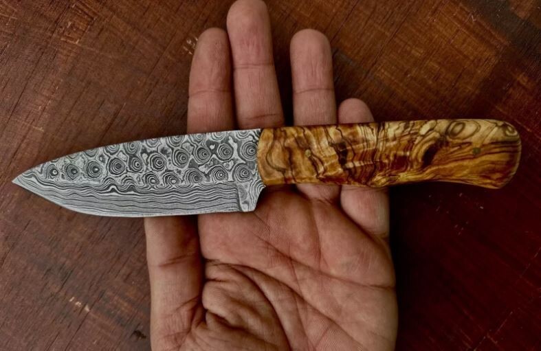Handmade Damascus Steel Hunting Survival Bowie Skinner Knife with Sheath  