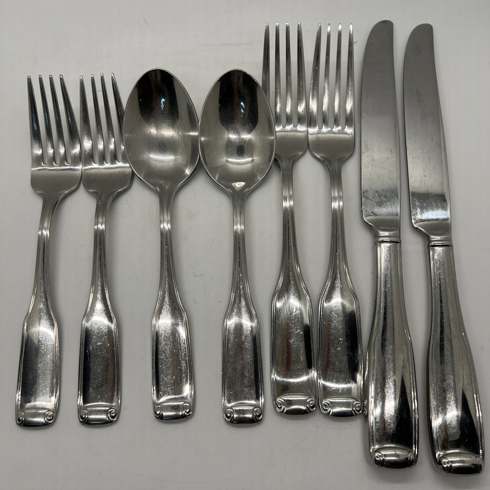 8 Piece Reed And Barton 18/10 Stainless Forks Knives Spoons Unknown design