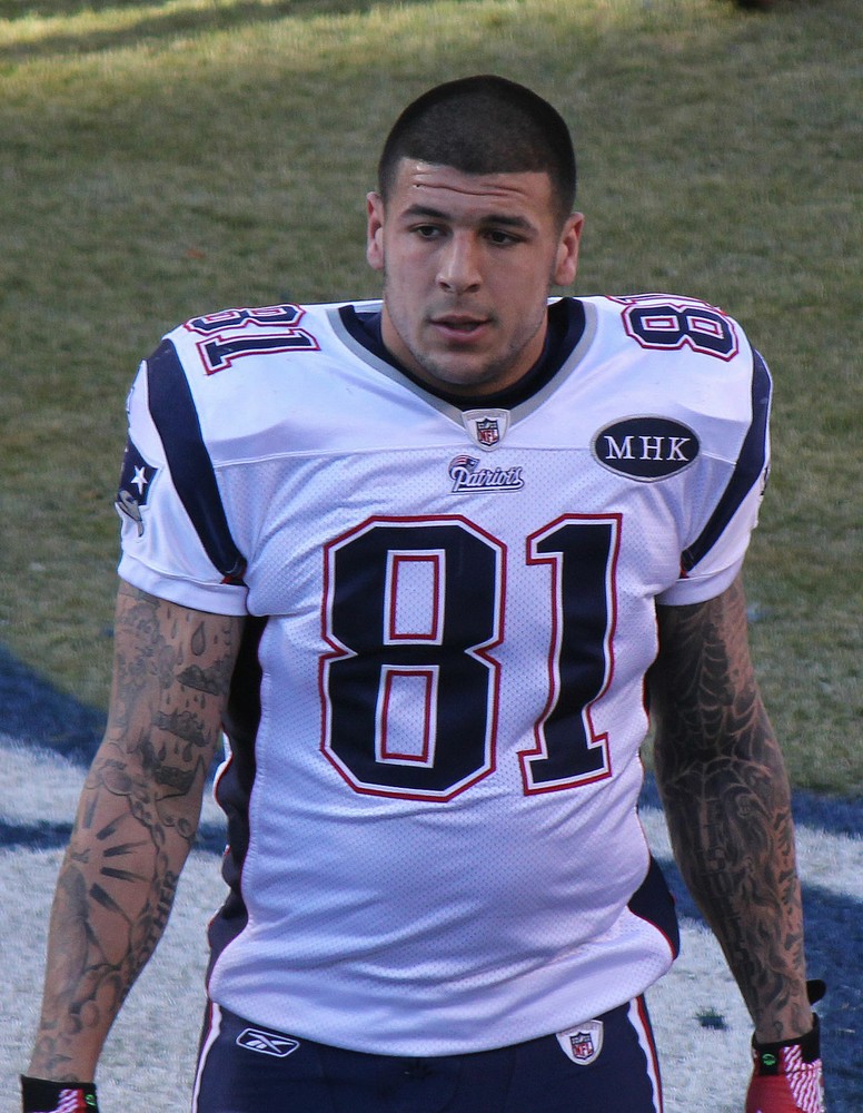 Aaron Hernandez Without The Helmet.JPG 8x10 Picture Celebrity Print