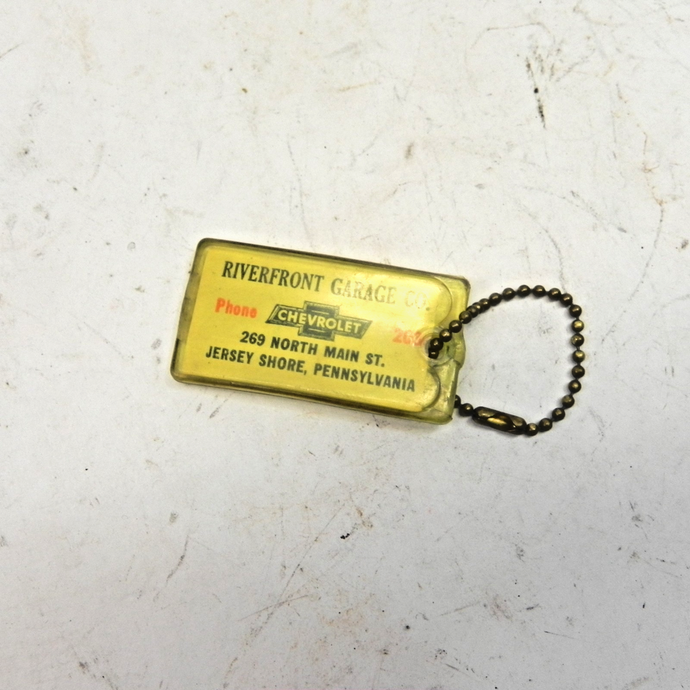 VINTAGE RIVERFRONT GARAGE CO CHEVROLET DEALERSHIP KEYCHAIN JERSEY SHORE, PA USED