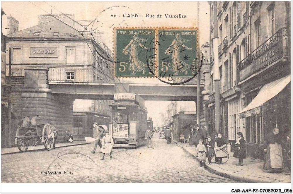 Caen Tram Route CAR-AAFP2-14-0122 at Rue De Vaucelles