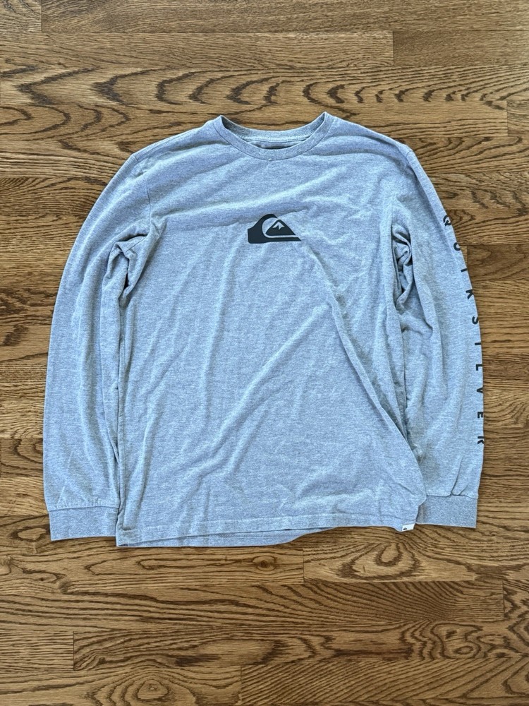 Quiksilver Gray Long Sleeve Logo Graphic Surf Tee Shirt Men’s XL