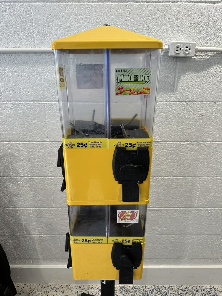 U-TURN Terminator 8 Head Carousel Candy Vending Machines. I Have A Total Of 40.