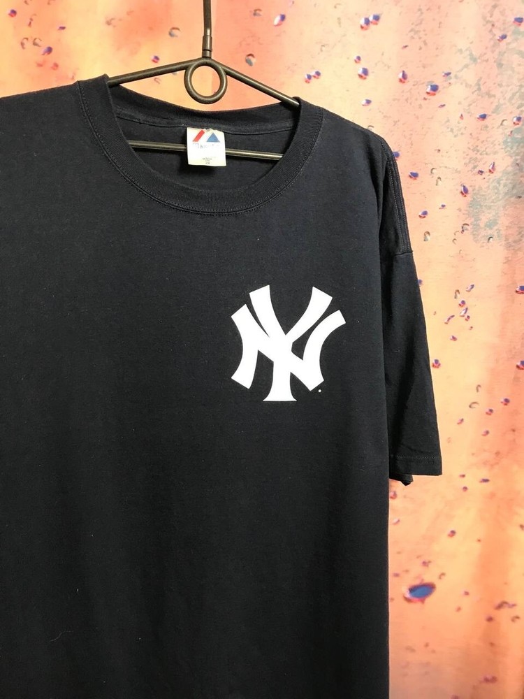 Vintage Majestic New York Yankees streetwear tee