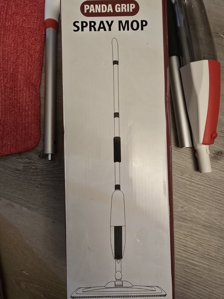 Mops for Floor Cleaning Microfiber Spray Mop with 2 Washable Reusable Pads