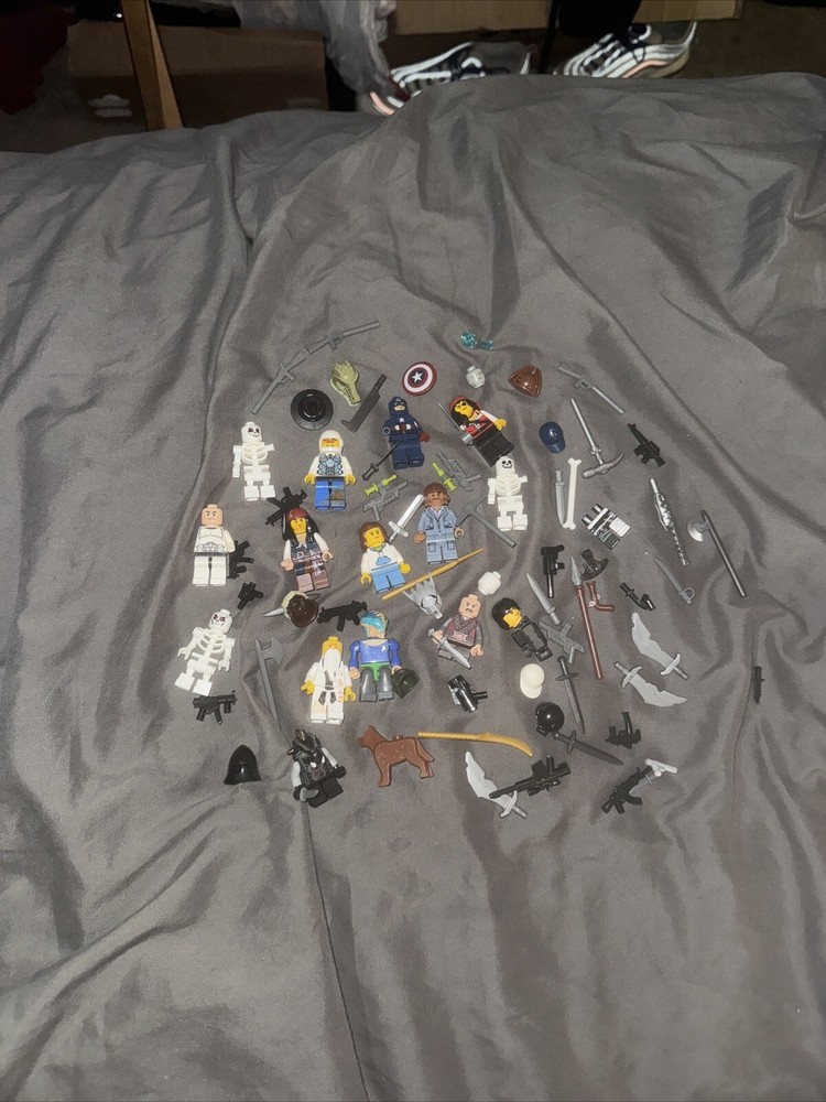 Lego Minifigure Lot Weapons