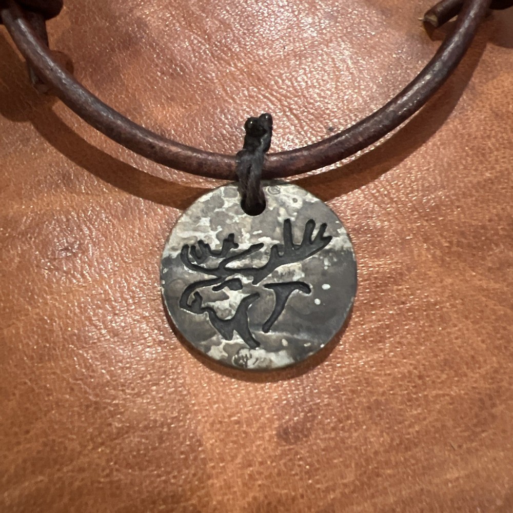 ABERCROMBIE and & FITCH Vintage Leather Necklace RARE Metal Coin Moose Pendant-image