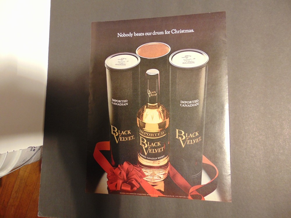 1970 BLACK VELVET Canadian Whiskey Christmas Gift vintage art print ad