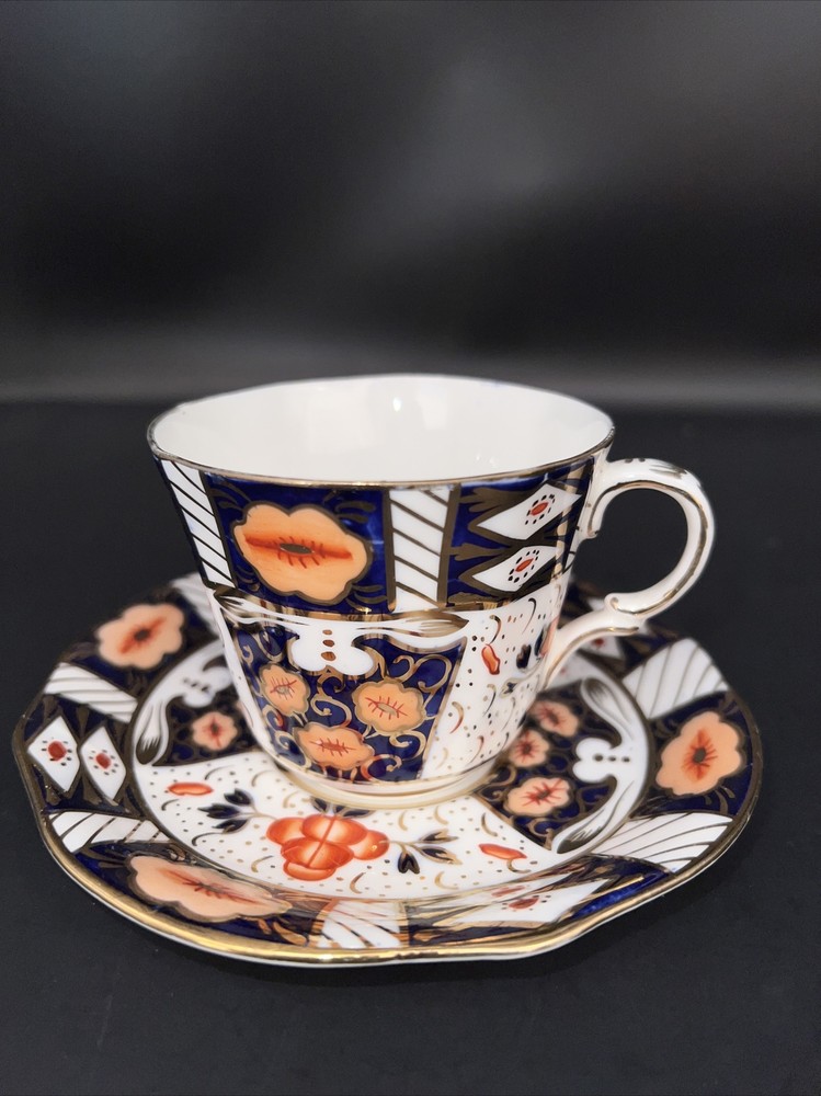 STRATMORE ENGLAND DEMITASSE CUP AND SAUCER SET IMARI HAIRLINE CRACK  !!