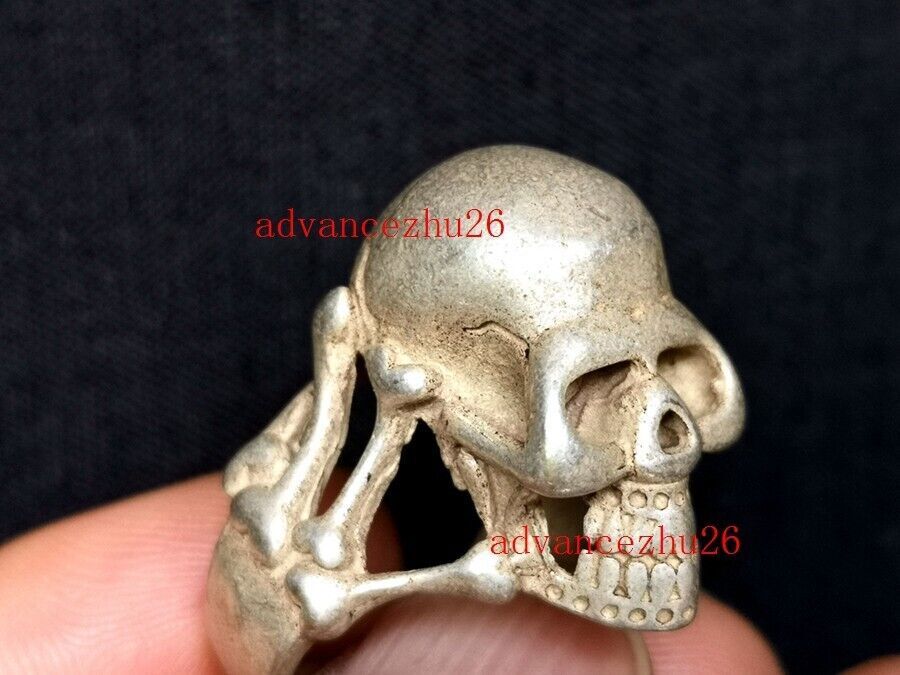 Collection China Tibet Silver Hand-made Exorcism Skull Ring Amulet Decoration