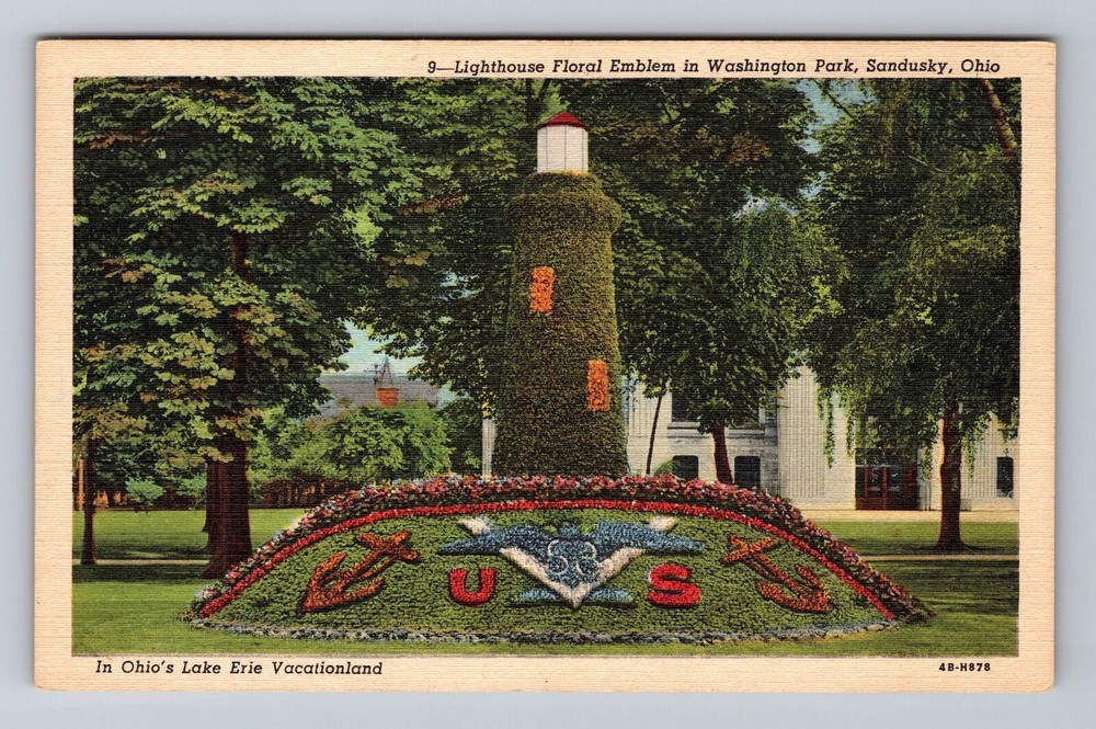 Ohio OH Sandusky Lighthouse Floral Emblem In Washington Park Vintage Postcard