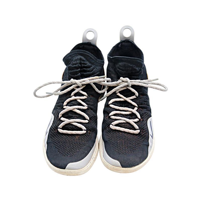 Aaron Boone 2020 Game Used Black/Gray Nike React Zoom Sneakers Shoes Size 11