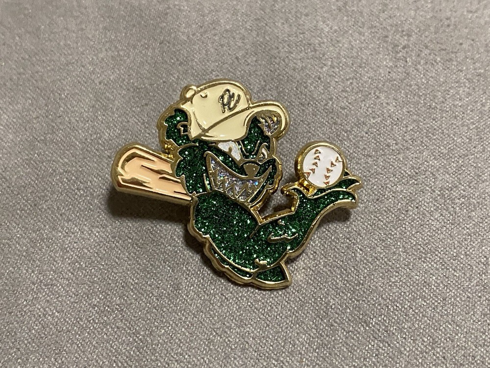 Pinzcity Rolex Green Glitter Multi Silver Glitter Teeth Strong Arm Gold Hat Pin