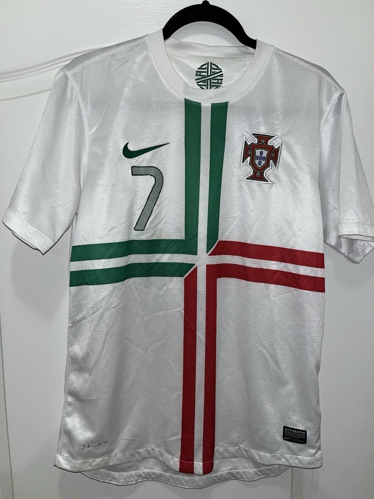 PORTUGAL 2012 2013 AWAY FOOTBALL SHIRT SOCCER JERSEY NIKE 057098944 sz M