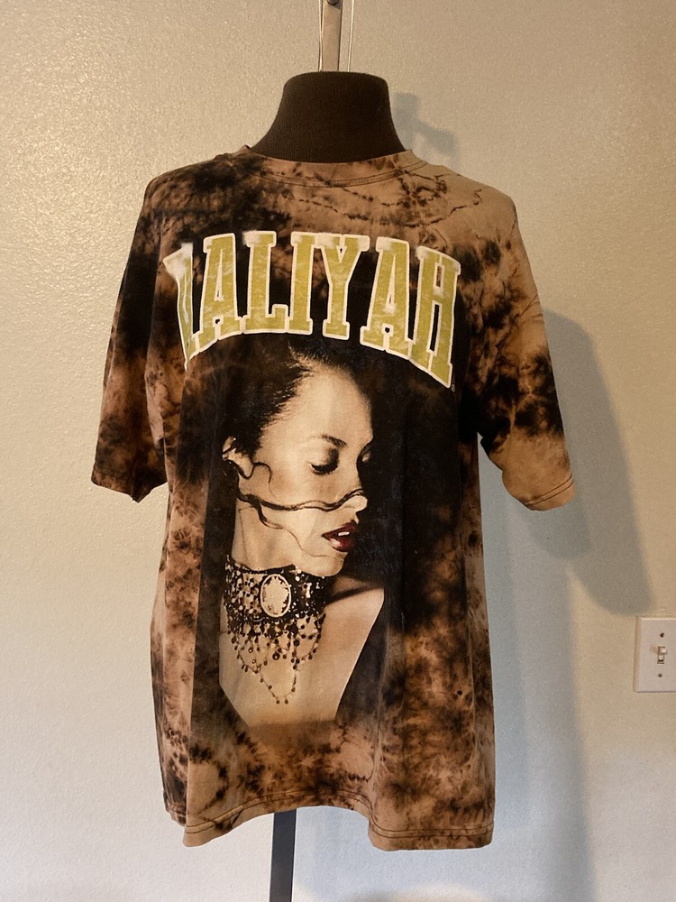 Aaliyah Hip Hop Artist Brown Tye-Dye Tee T-Shirt Size L/G-image