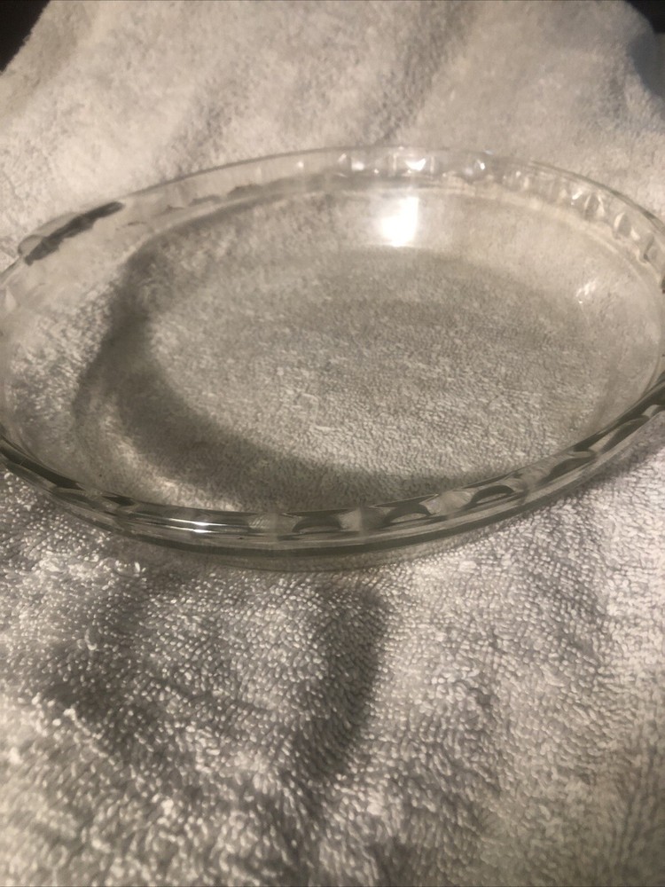 Vintage PYREX 229 Clear Glass Scalloped Edge 9.5