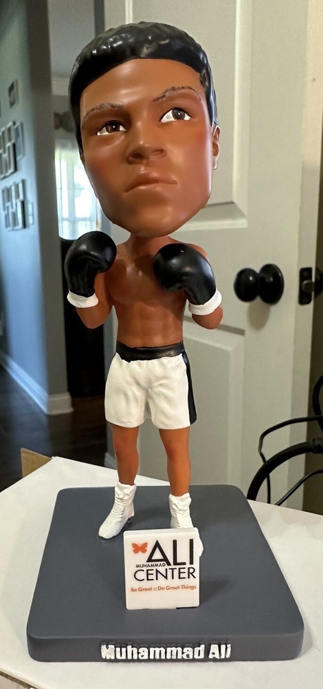 Muhammad Ali Bobble Head- New In Box Limited Edition