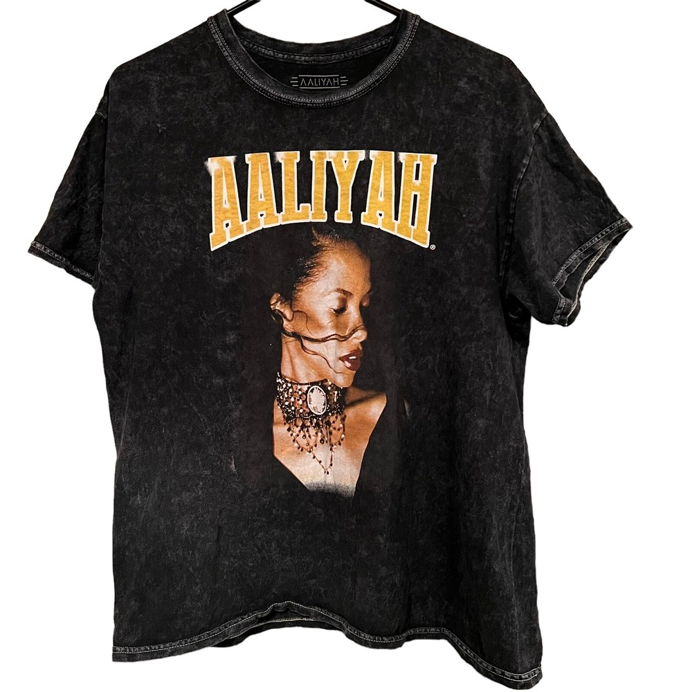 Aaliyah Charcoal Faded Wash Graphic Short Sleeve Band Tee Size M/L-image