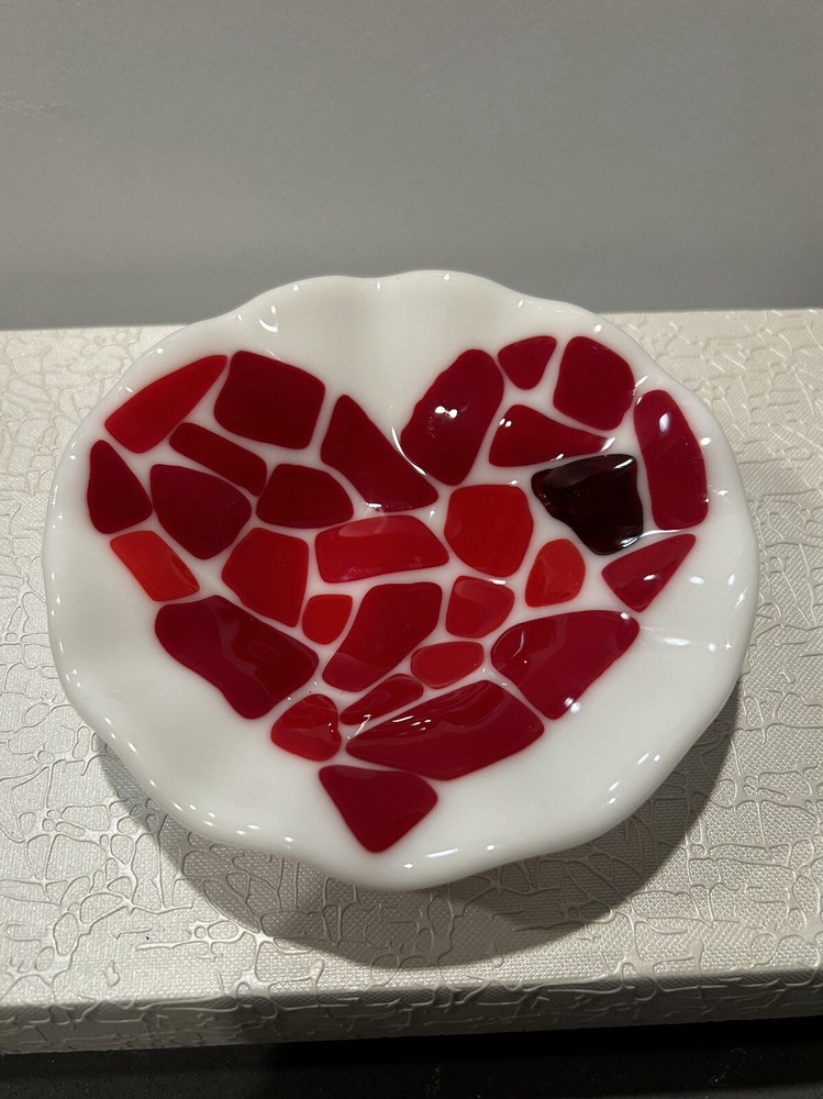 Valentines Fused Glass Heart Trinket Dish for Jewelry and Keepsakes