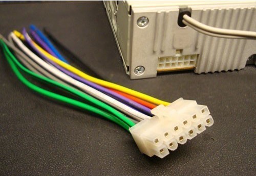 STEREO WIRE HARNESS 12-PIN RADIO POWER PLUG BACK CLIP