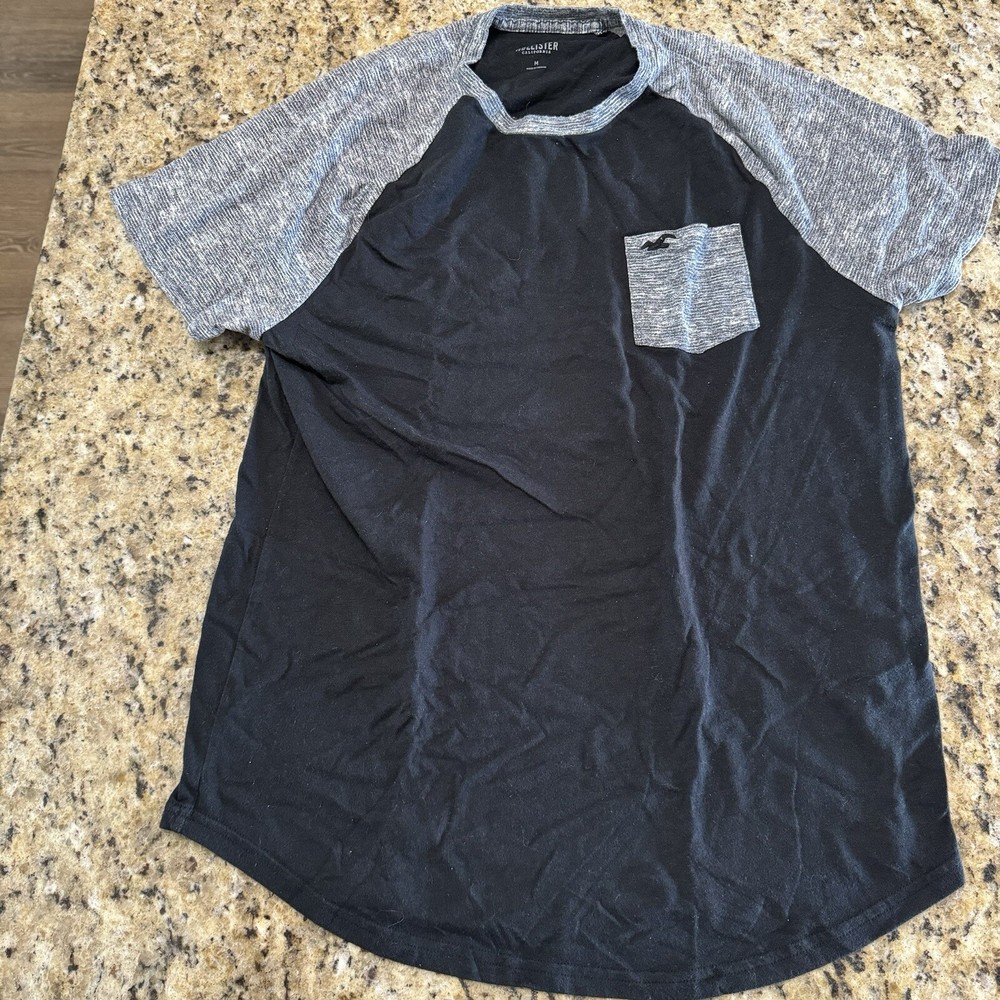Hollister Abercrombie And F Mens Pocket T-shirt Muscle Sz: Medium Black And Gray-image