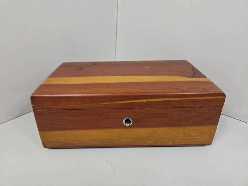 Vtg LANE Wooden Cedar Chest Jewelry Trinket Box K's MERCHANDISE Decatur IL Nokey