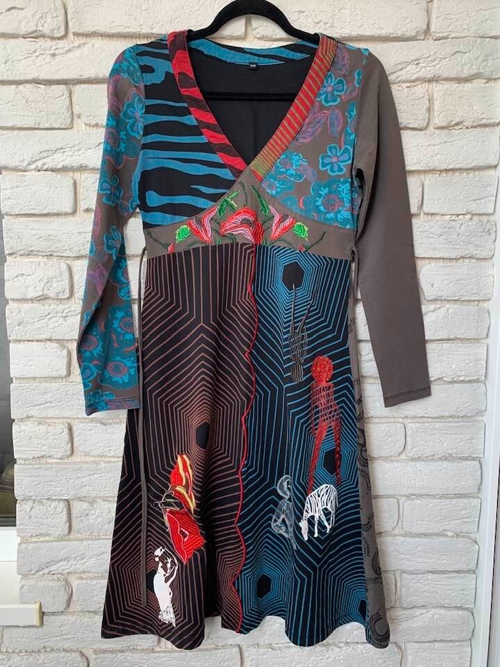 YOUWITHUS A-LINE DRESS V-NECK LONG SLEEVE ABSTACT PATTERN SIZE S/M