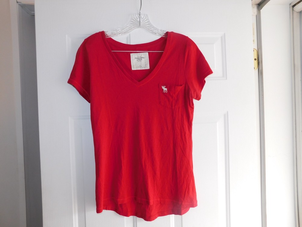 Abercrombie And Fitch Women Red Short Sleeve Top V Neck Moose Pocket Small-image