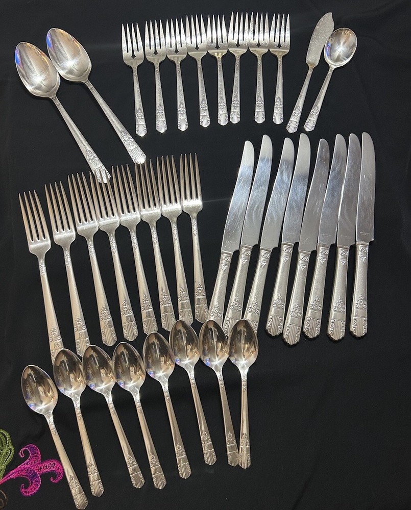 36 Pc Set Wm. A. Rogers Oneida 1938 Harmony Spoons Knives Forks Floral Art Deco
