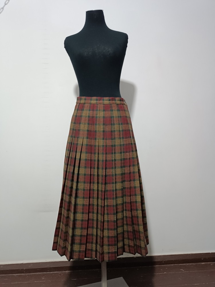 Eqourian Scottish Wool Check Pleated Skirt in Size 14/M