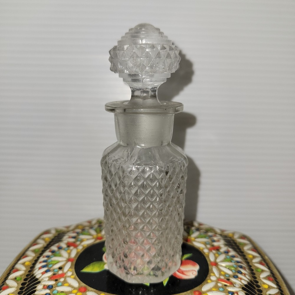Patterned Pressed Glass Bottle Decanter With Stopper