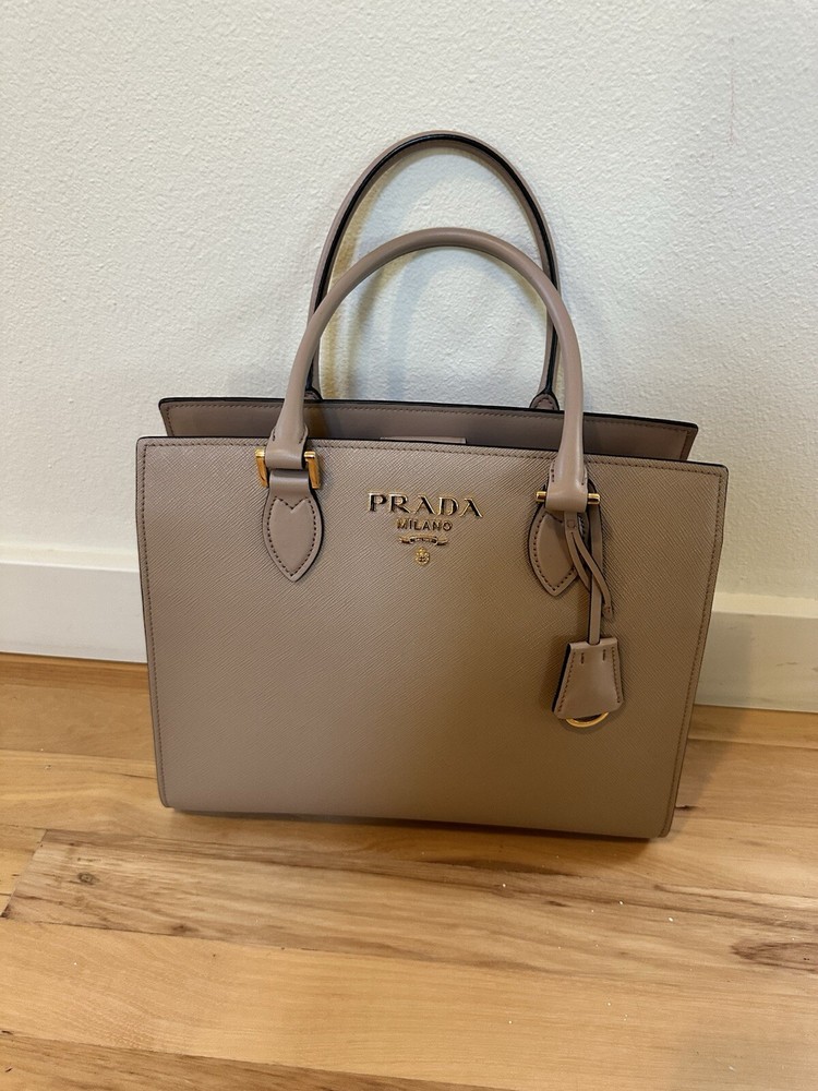 Prada Saffiano Lux Tote Shoulder Bag Black 1BA227 New
