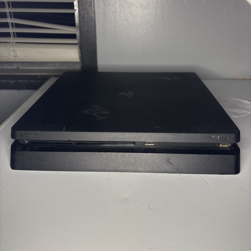 PS4 Sony PlayStation 4 Slim CONSOLE ONLY 500 Gb - Powers On Broke USB