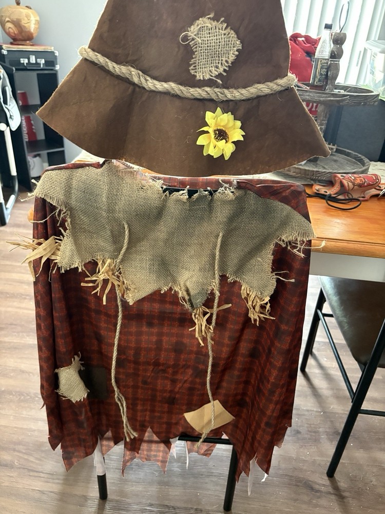 Women Scarecrow Poncho Halloween Costume for Adults and Babies  