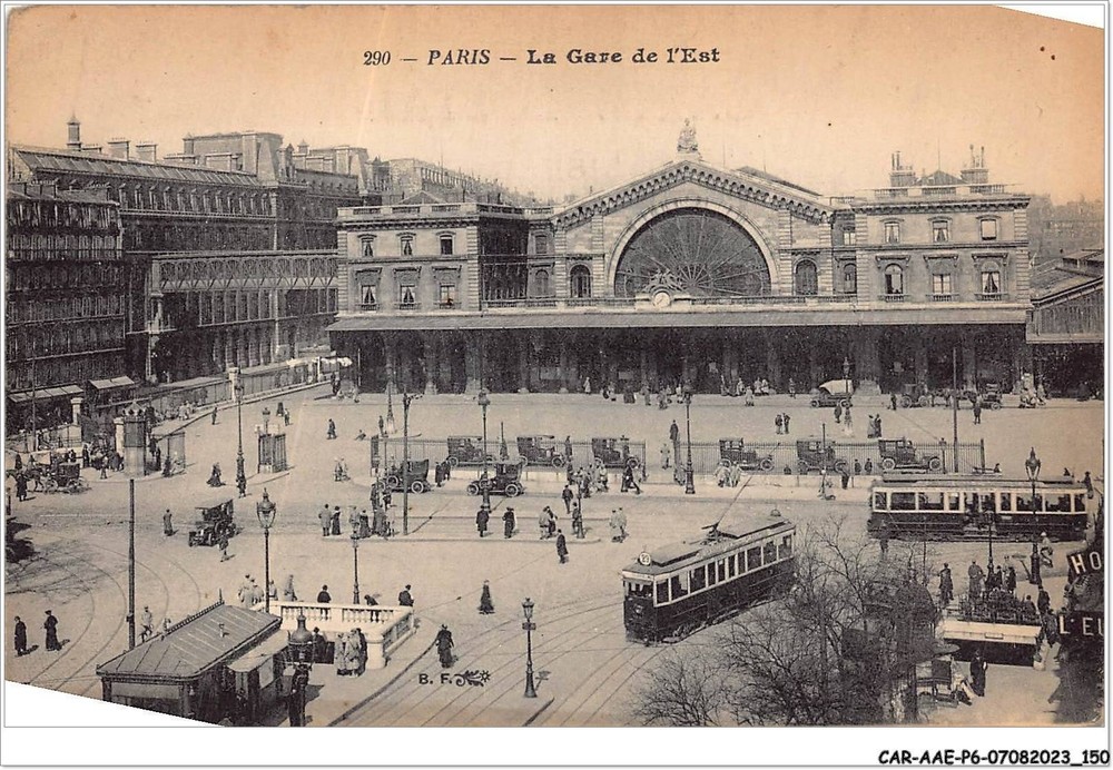 CAR-AAEP6-75-0580 Paris La Gare de l'Est Tramway Vintage Art Print