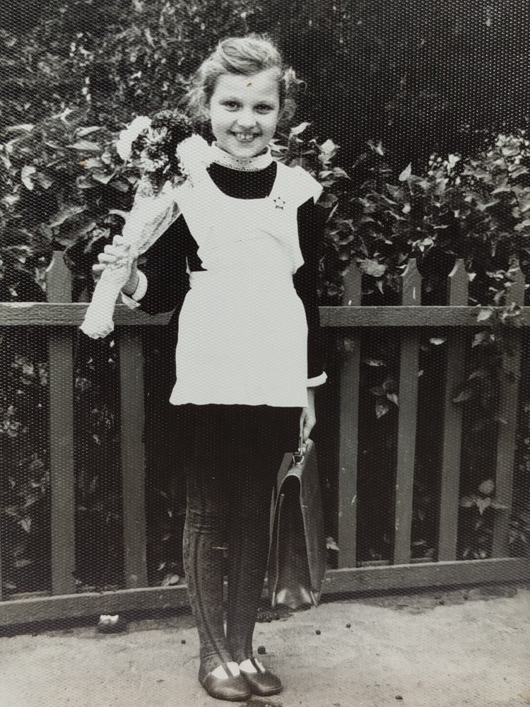 Vintage - Retro - Photo - Beautiful Girl - Child - 1960s - Black & White #8