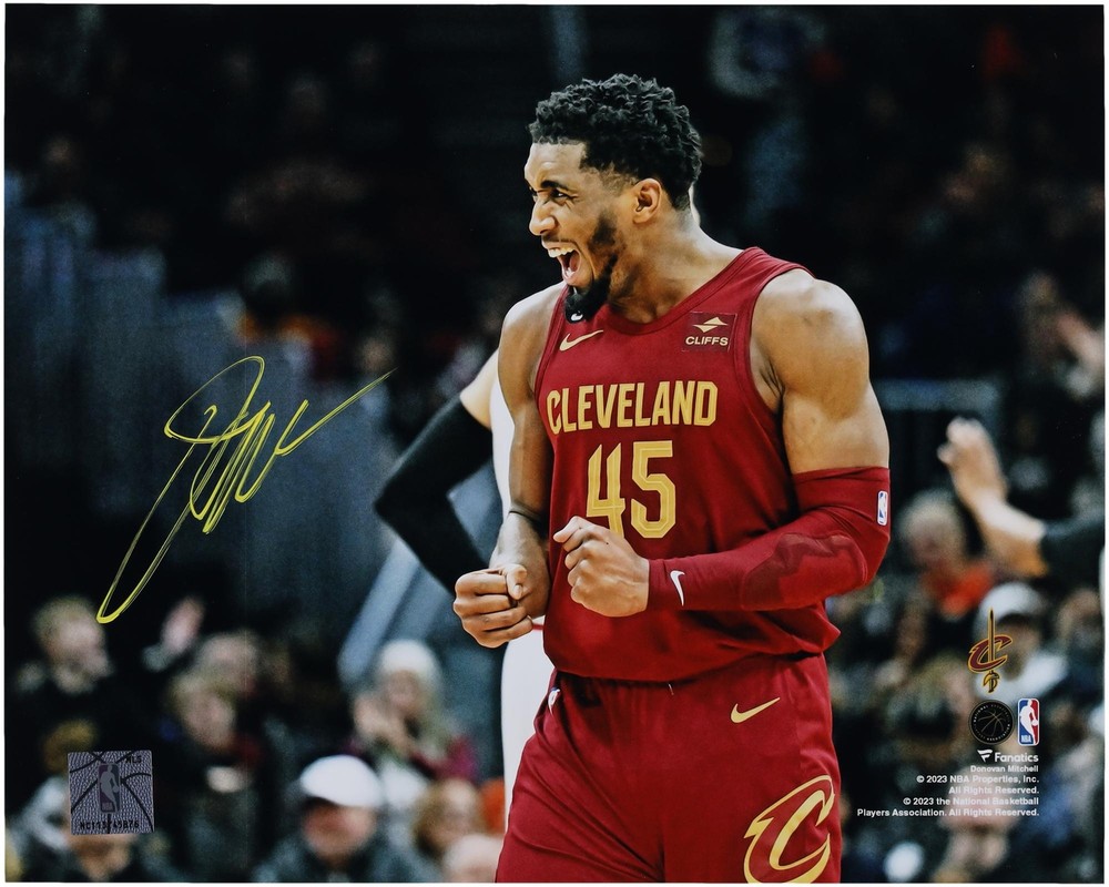 Donovan Mitchell Cleveland Cavaliers Signed 8x10 71-Point Game Celebration Photo