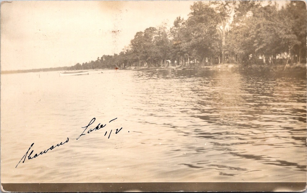 Shawano Lake Wisconsin Shoreline Scene Docks 1912 Vintage RPPC Postcard    16253