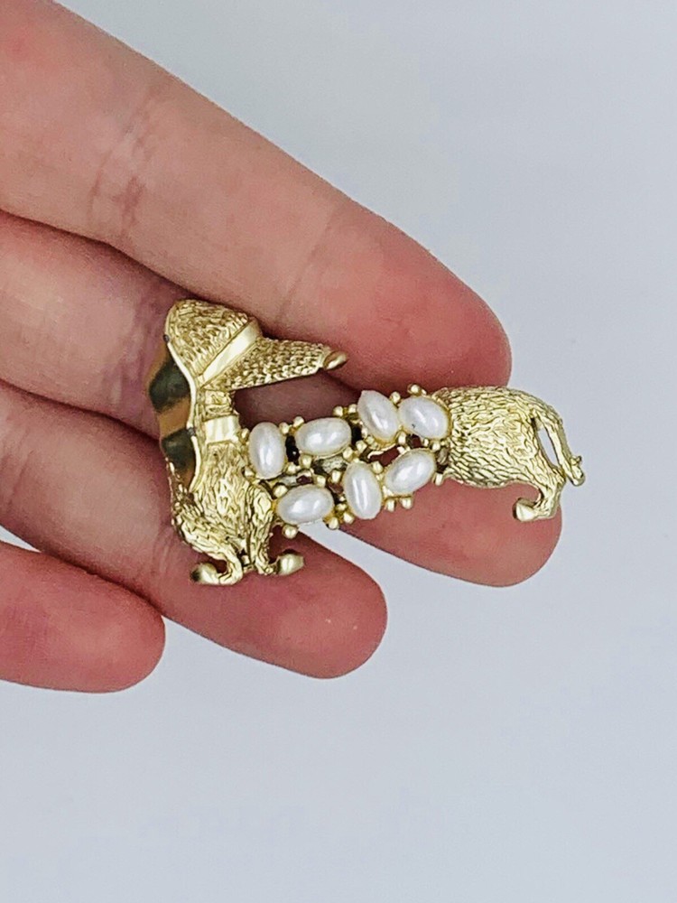 Vintage Dachshund Dog Pearl Clear Rhinestone Brushed Gold Tone Pin Brooch