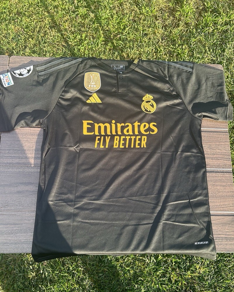 Real Madrid 2023/2024 Away Replica Jersey – Vini Jr Large