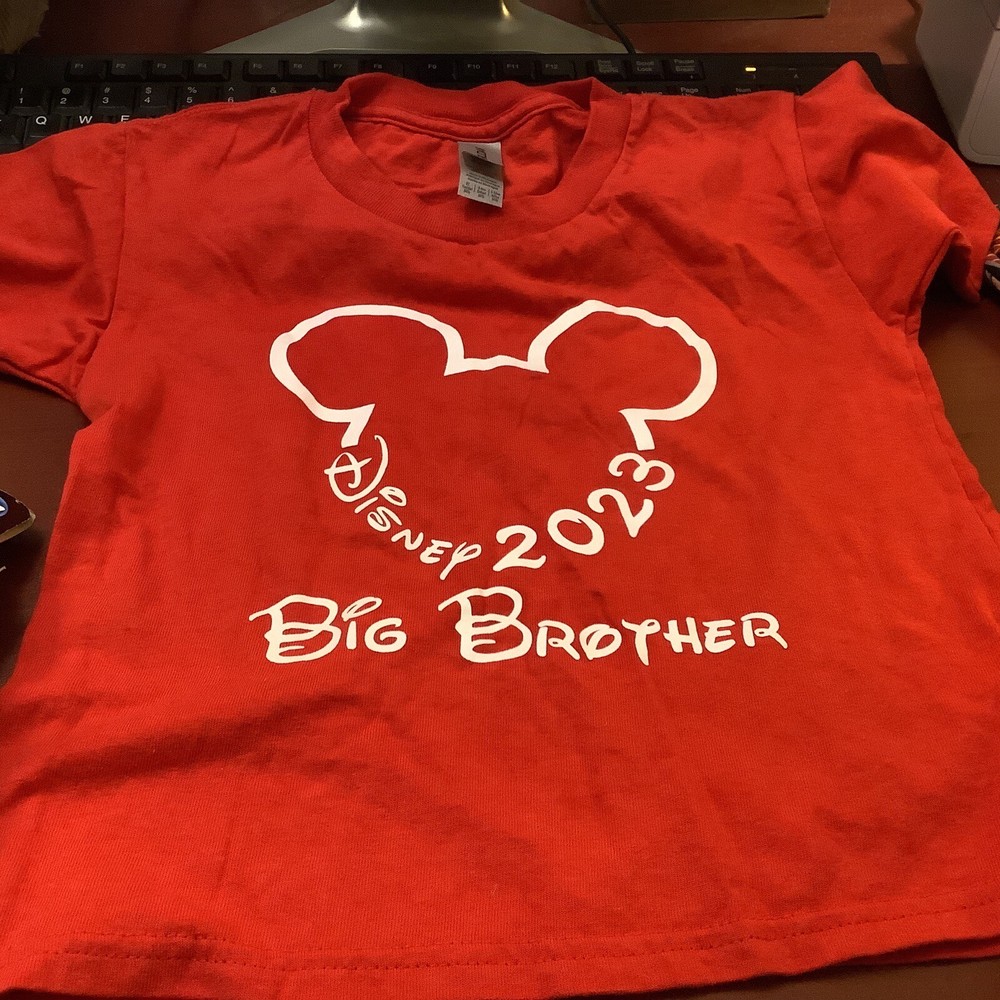 Disney 2023~”Big Brother” Red T-Shirt~Short Sleeves~Gildan Brand/Size 5T~NICE~