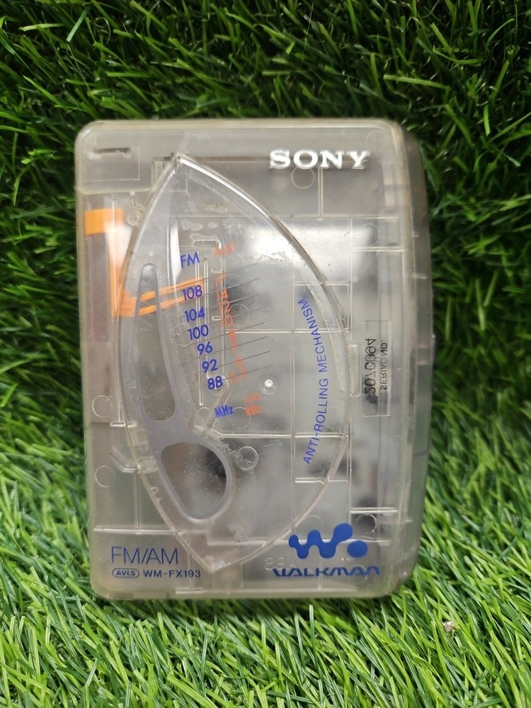 Vintage Sony Walkman WM-FX193 Clear Transparent Case Fully Functional FM Radio
