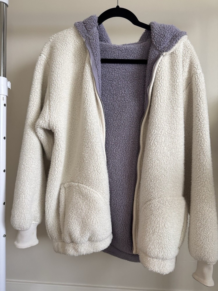 Hollister Sherpa Fleece Reversible Hoodie - Cream & Lavender - Size XS