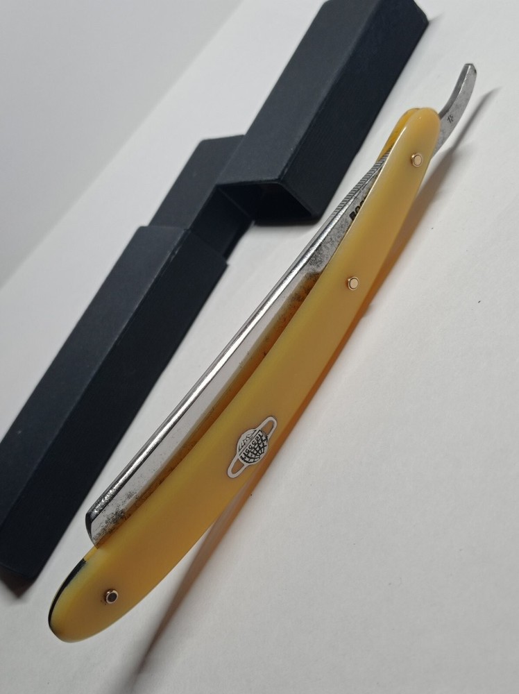 Vintage USSR East Straight Razor - Soviet-Era Shaving Blade