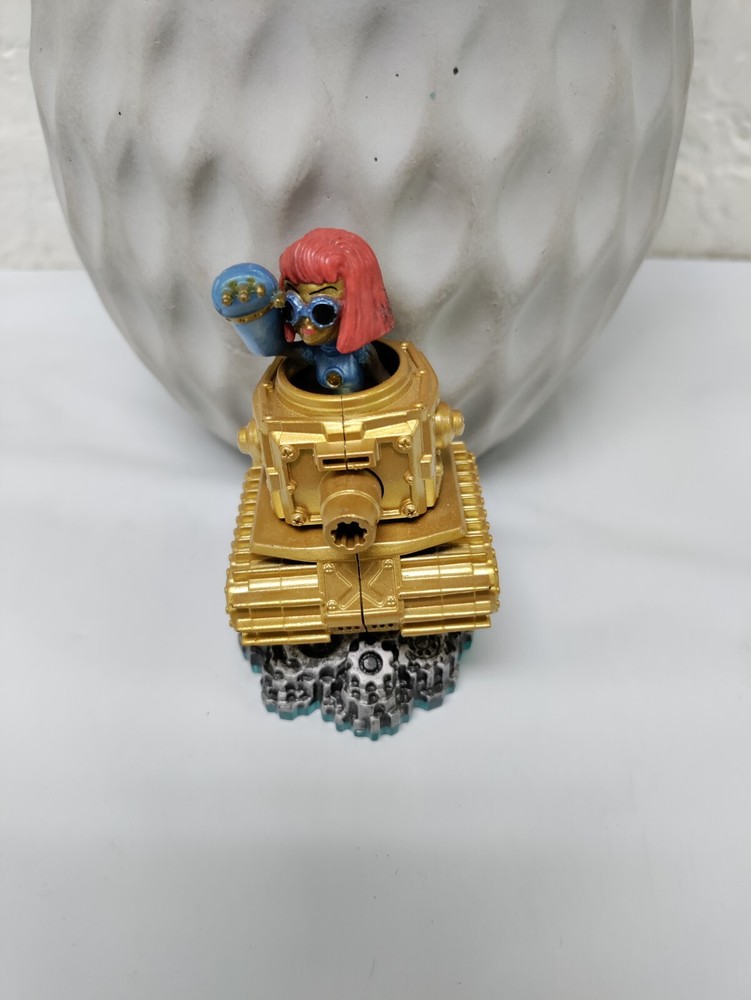 ACTIVISION SKYLANDERS SWAP FORCE HEAVY DUTY SPROCKET 2013 MODEL #84673888 Nice!