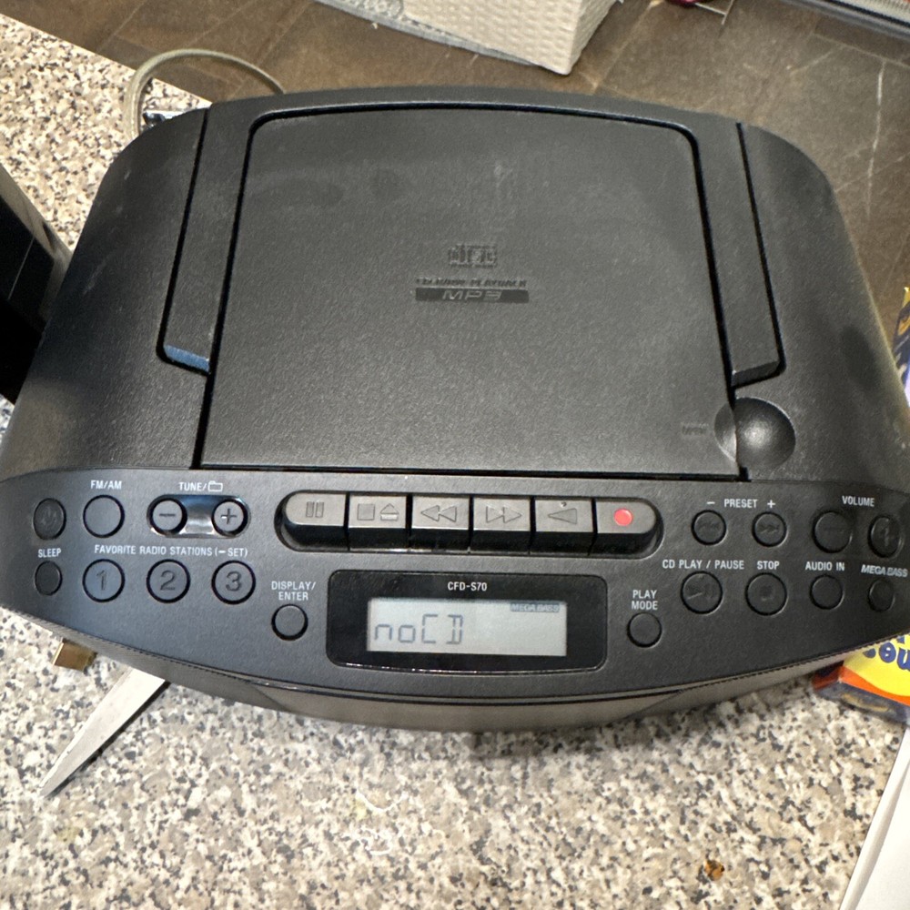 Sony CFD-S70 Portable CD MP3 Cassette Radio Boombox Mega Bass Stereo Player (150